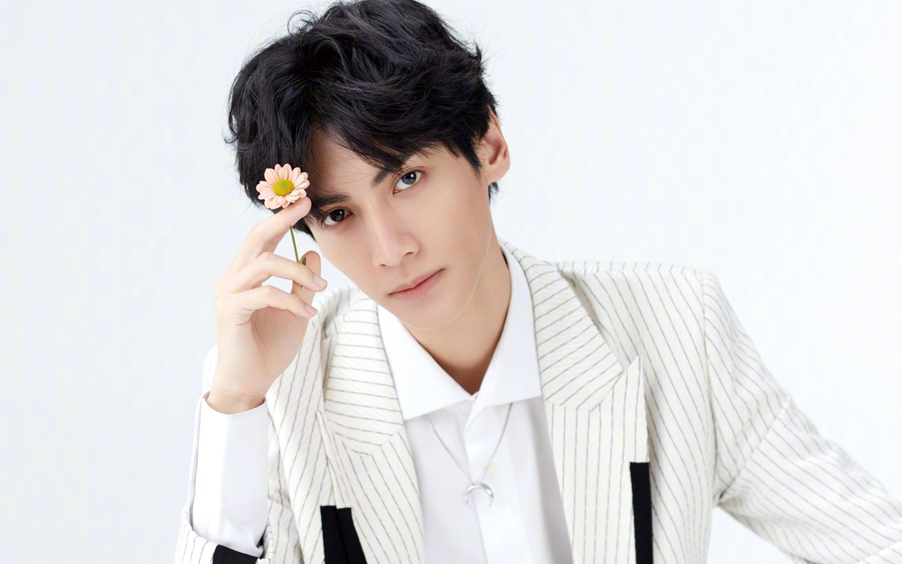 爱游戏全站-从逆境到荣耀：追寻那段难忘的夺冠历史，从逆境中走出来的经历